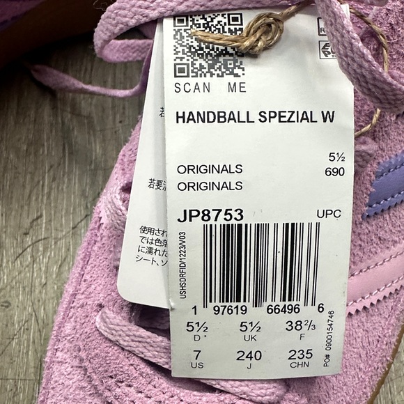 Adidas Originals Handball Specialist
Women's NWOB - Picture 7 of 9